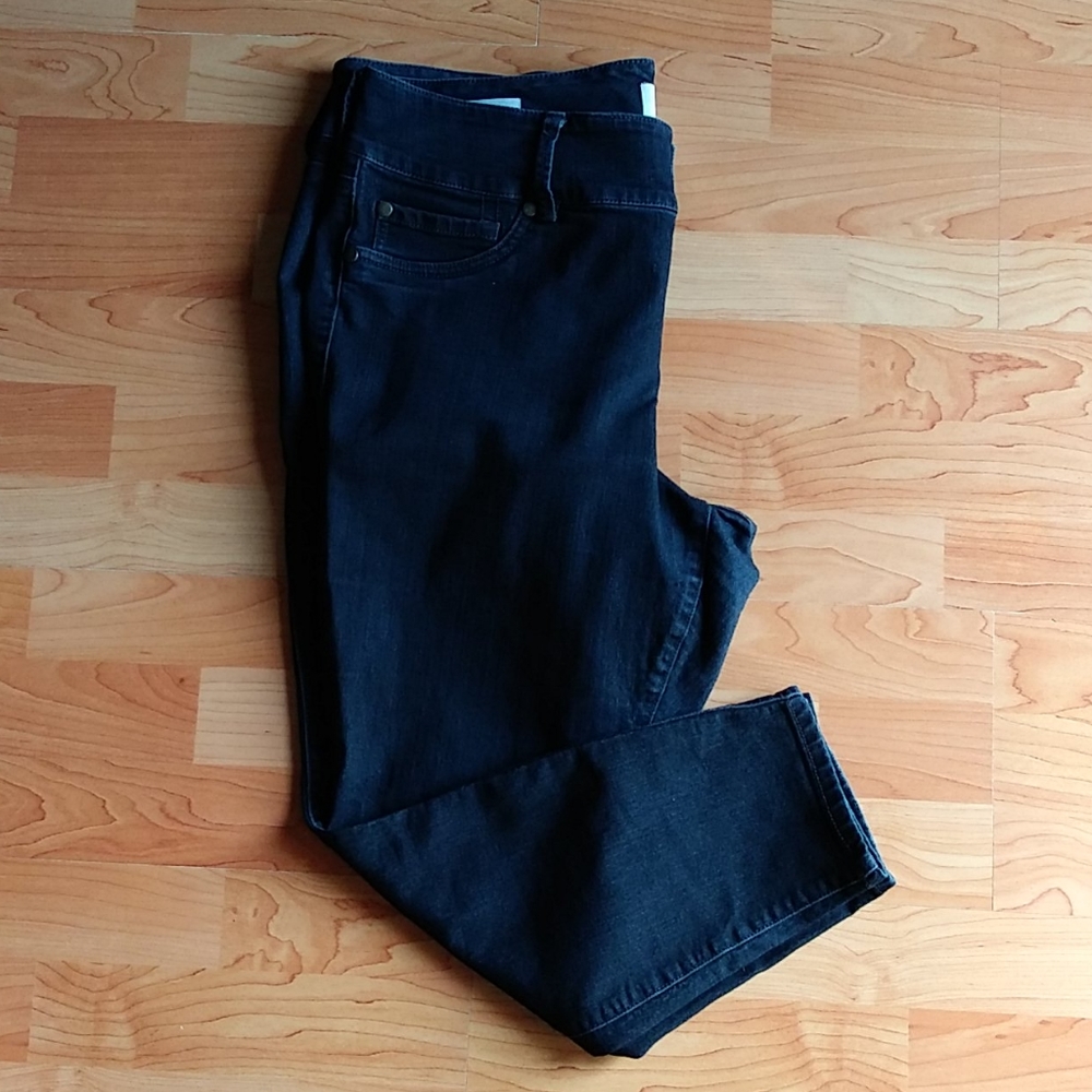 Torrid jegging dark wash